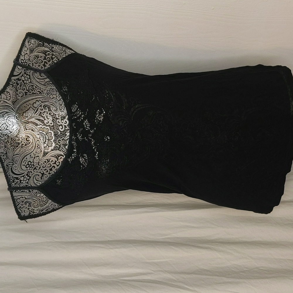 ✨5/$25✨ 7FAMK black lace tank